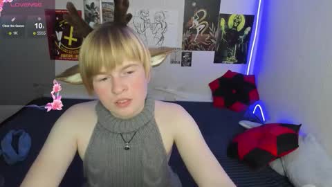 cattie_w_ online show from December 20, 1:53 am