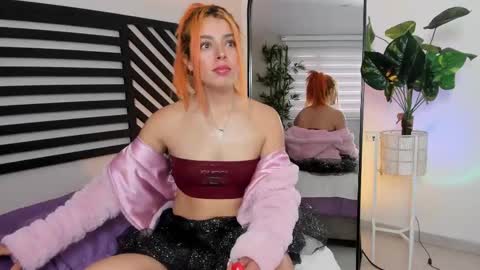 Snapshot of cattleya_veloza chatting on February 19, 8:10 pm Cattleya online show from February 19, 8:10 pm