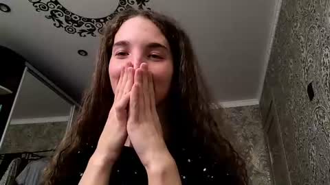Elizabeth online show from June 21, 10:41 am