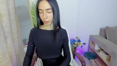 Snapshot of celine_roxelle chatting on September 12, 2:24 pm Celine Roxelle online show from September 12, 2:24 pm
