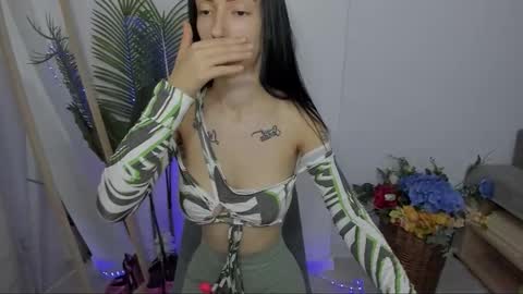 Snapshot of celine_roxelle chatting on October 8, 3:16 pm Celine Roxelle online show from October 8, 3:16 pm