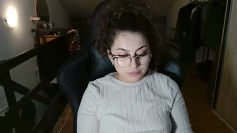 Stephanieblisss online show from March 4, 5:08 pm