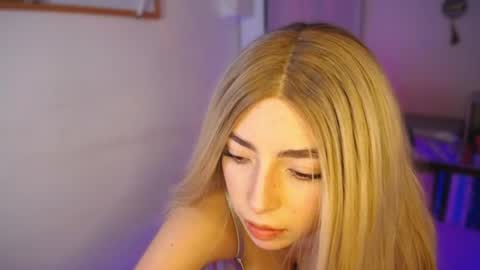 channel_blonde_a online show from June 14, 4:03 am