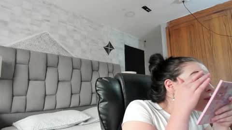 channelwitte online show from January 7, 10:13 pm