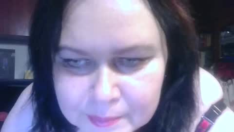 Snapshot of charleekendall chatting on October 30, 3:57 pm CharleeKendall online show from October 30, 3:57 pm