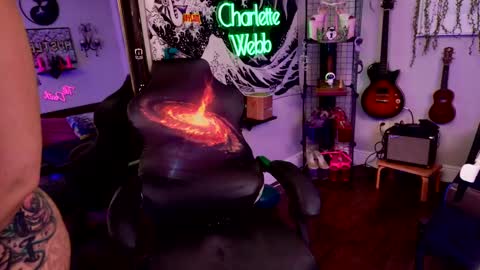 Charlette Webb online show from February 12, 4:33 am