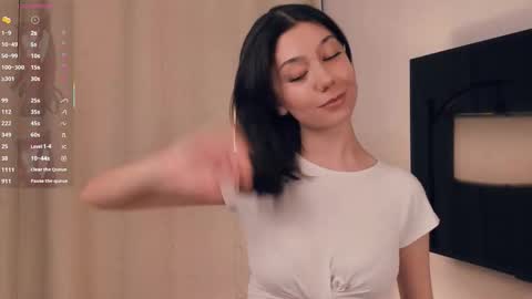 Yumi online show from February 23, 7:46 pm