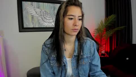 Charlote online show from March 4, 11:40 am