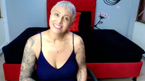 CHARLOTTE GRAY online show from October 20, 12:19 pm