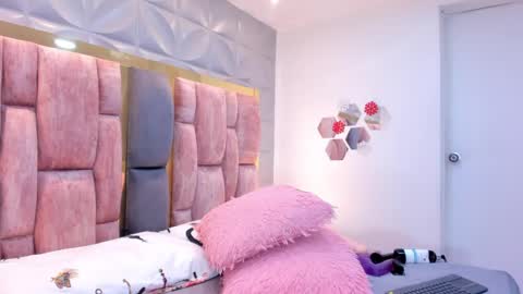 Charlotte Icee online show from March 31, 6:52 pm