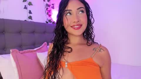 Snapshot of charlotte_jamees chatting on March 1, 2:15 am Charlotte james online show from March 1, 2:15 am