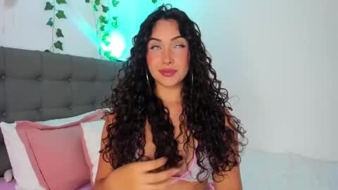 Snapshot of charlotte_jamees chatting on March 6, 2:30 am Charlotte james online show from March 6, 2:30 am