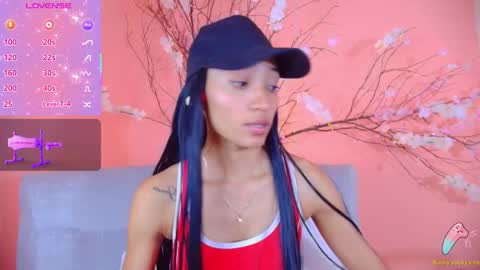 CHARLOTTE online show from November 2, 8:56 pm