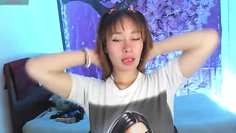 charlotte_morh_ online show from November 3, 4:05 am