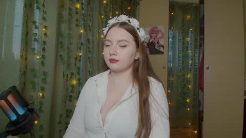 Kira online show from March 1, 2:02 pm