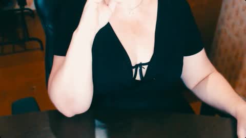 Snapshot of charlottextasty chatting on October 9, 11:14 am CharlotteXTasty online show from October 9, 11:14 am