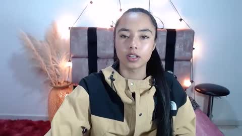 Dahiana online show from December 12, 3:32 am