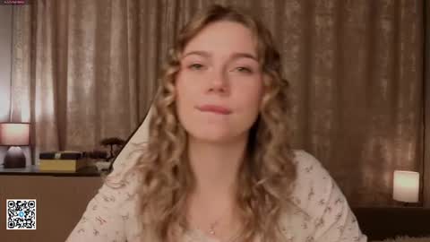 Emilia online show from June 26, 4:14 am