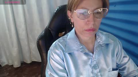 CHAYLA VICTORIA RUIZ  online show from April 1, 1:41 pm