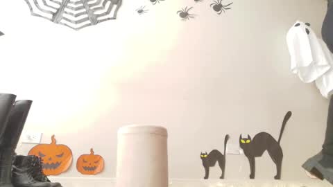 Regina Phalange online show from October 30, 8:32 pm