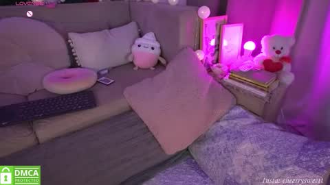 Baby Cherry online show from December 18, 11:42 pm