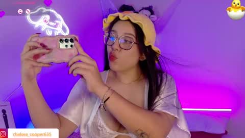 Snapshot of chelsea_coo chatting on February 1, 10:55 pm Chelsea online show from February 1, 10:55 pm