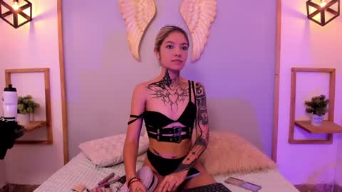 Snapshot of chelseadalea chatting on December 17, 6:42 pm Chelsea online show from December 17, 6:42 pm