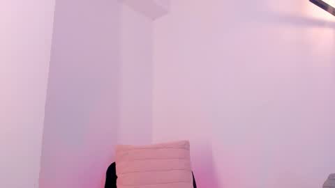 Chelsea  online show from October 31, 9:41 pm