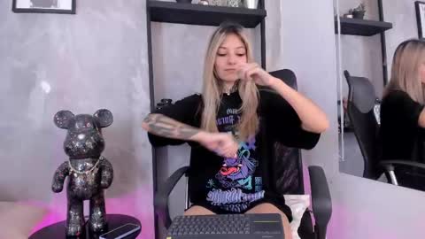Snapshot of chelseadalea chatting on March 1, 6:32 pm Chelsea online show from March 1, 6:32 pm