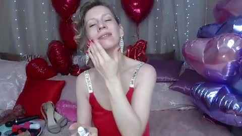 Snapshot of cherishsia chatting on February 27, 5:45 am Adriana online show from February 27, 5:45 am