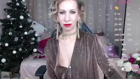 Snapshot of cherishsia chatting on December 11, 11:30 am Adriana online show from December 11, 11:30 am