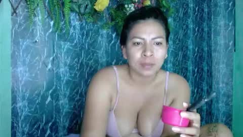 Snapshot of cherry_provocation chatting on October 10, 1:43 am cherry online show from October 10, 1:43 am