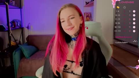 Roxy online show from November 17, 6:36 am