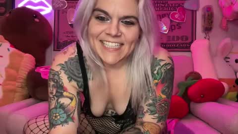 Snapshot of cherryb0mbb0mb chatting on February 22, 7:12 am CherryBombBomb online show from February 22, 7:12 am