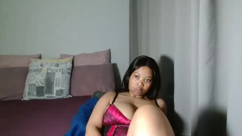 Snapshot of cherrybabexx chatting on October 22, 5:23 am Cherrybabe online show from October 22, 5:23 am