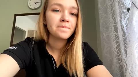 Lei online show from December 21, 9:13 am