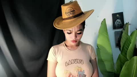 chixies_ladies online show from August 7, 6:04 pm