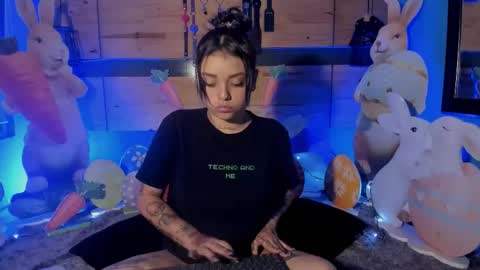 Chloeallennn  online show from March 28, 5:12 pm