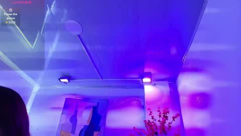 Chloe online show from March 28, 11:43 am