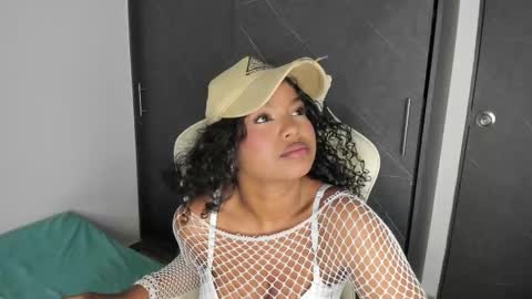 chloe online show from January 15, 1:44 am