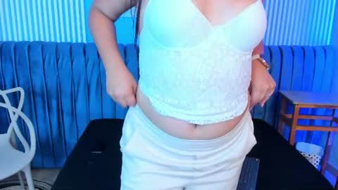 Chloe Ferrer online show from July 2, 7:09 pm