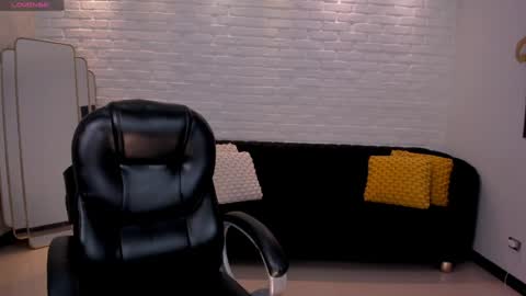 Chloe  OF chloemanson online show from December 20, 8:45 pm