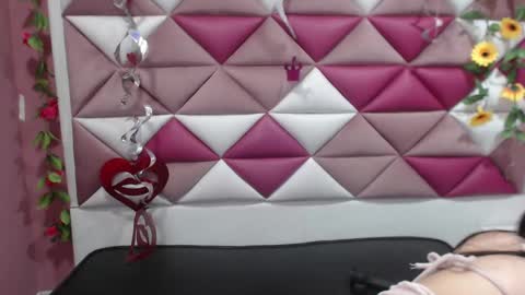 chloeowen_ online show from February 5, 2:40 am