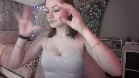 Chloe online show from April 17, 1:40 am