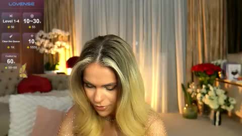 Chloe online show from February 11, 10:33 pm