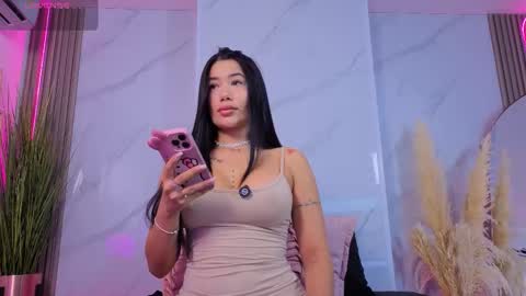 Snapshot of chlooee_ chatting on September 15, 1:03 am Chlooe online show from September 15, 1:03 am