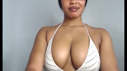 ESTHER online show from December 16, 8:09 am