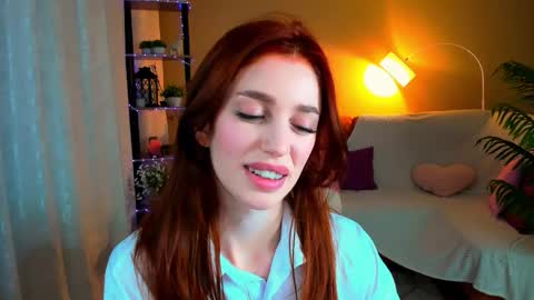 christinaconteeree online show from November 20, 1:34 pm