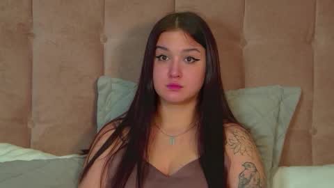 Christina online show from December 19, 7:06 pm