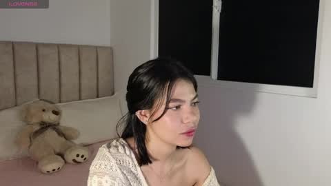 Mia online show from April 5, 3:16 am